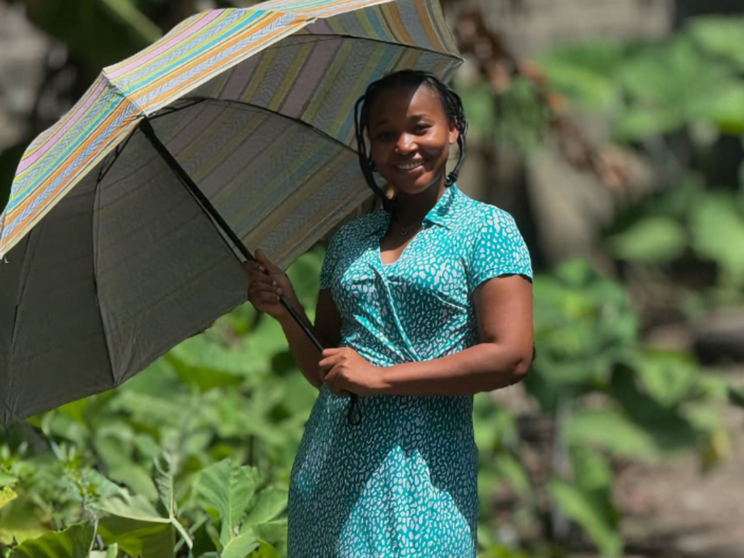 Sandra Okunzuwa on a movie set as a teenager (credit:instagram/sandraokunzuwa)